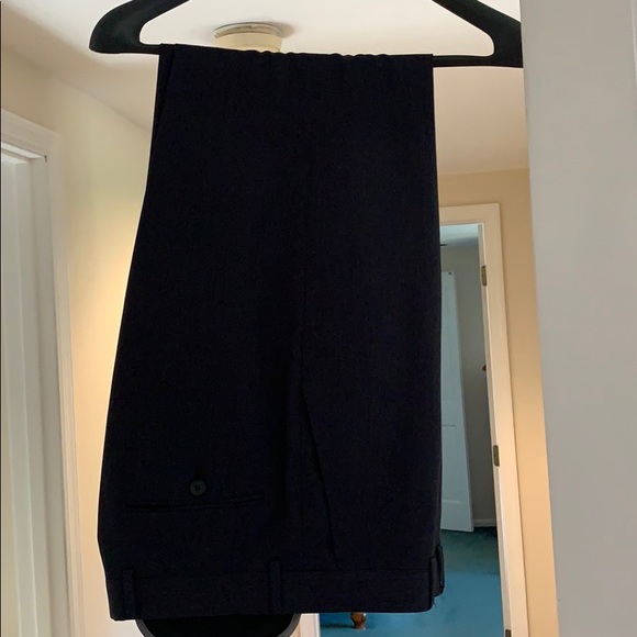 Suit - Picture 4 of 5